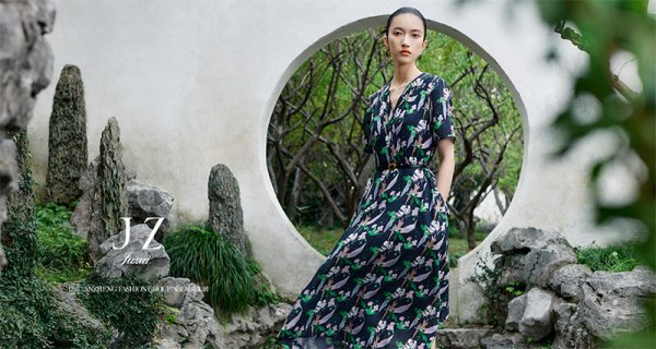 上证速配 时尚情报｜赛琳娜个人美妆品牌去年至少卖了5亿美元